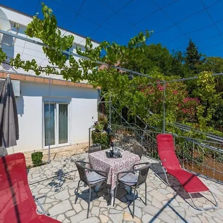 Apartments Adrasteja Dramalj