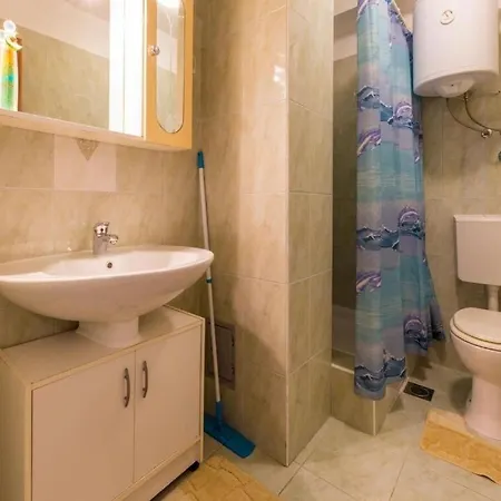 Apartments Adrasteja Apartment *