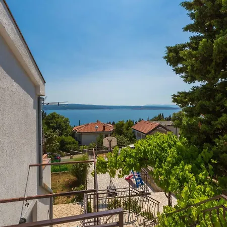 Apartment Apartments Adrasteja