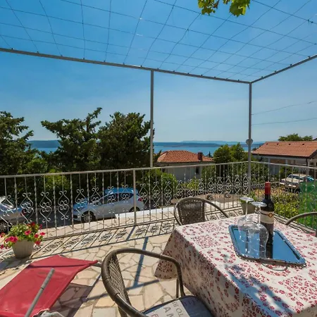 Apartment Apartments Adrasteja *