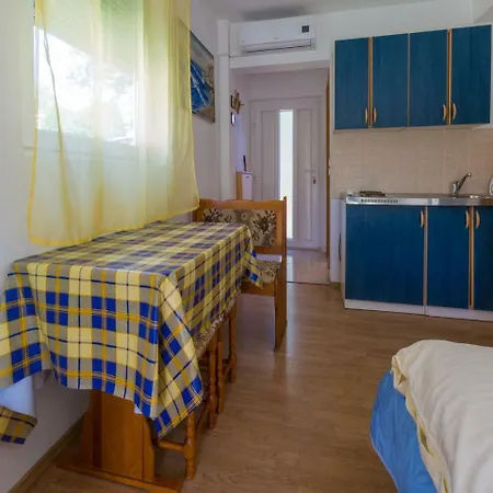 Apartments Adrasteja Dramalj