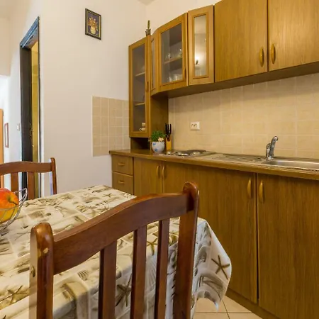 Apartments Adrasteja