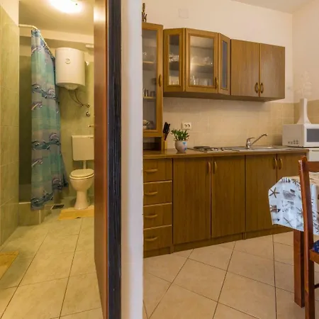 Apartments Adrasteja Apartment *