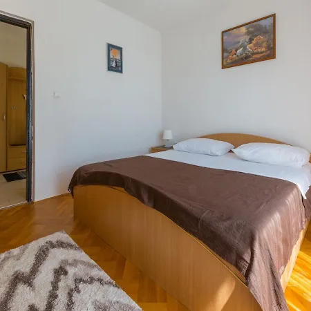 Apartments Adrasteja Dramalj