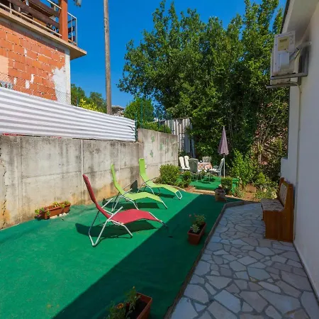 Apartment Apartments Adrasteja